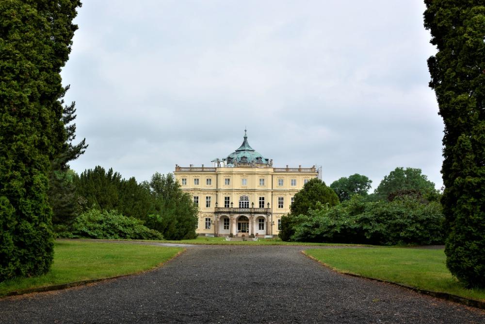 zámek 13